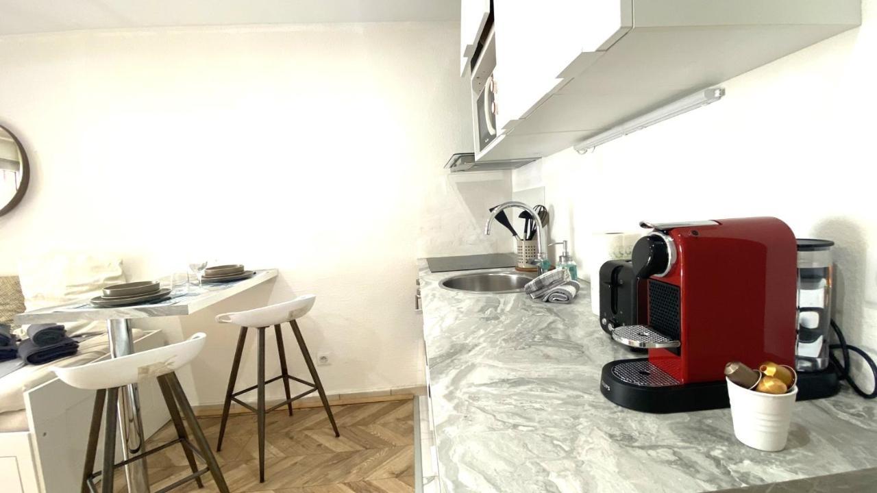 Bricka - 200m To The Beach, Parking, Clim, Terrace Appartement Antibes